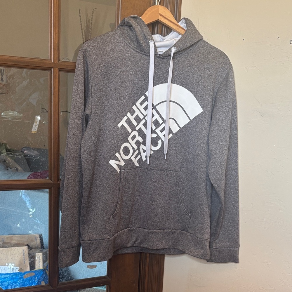 The North Face Half Dome pullover hoodie! Size large